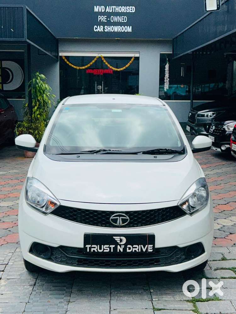 Tata Tiago 1.2 Revotron Xm, 2017, Petrol
