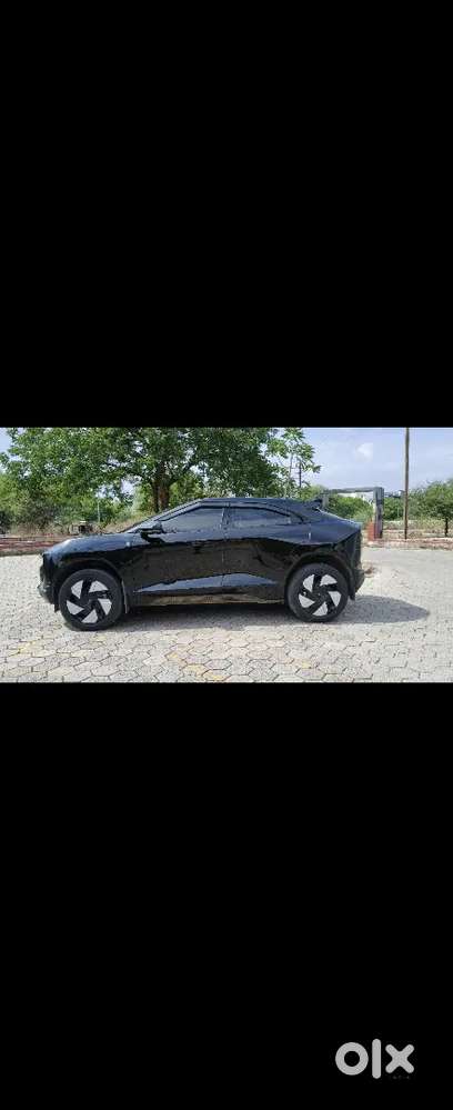 Mahindra Be 6 2025 Electric 9900 Km Driven