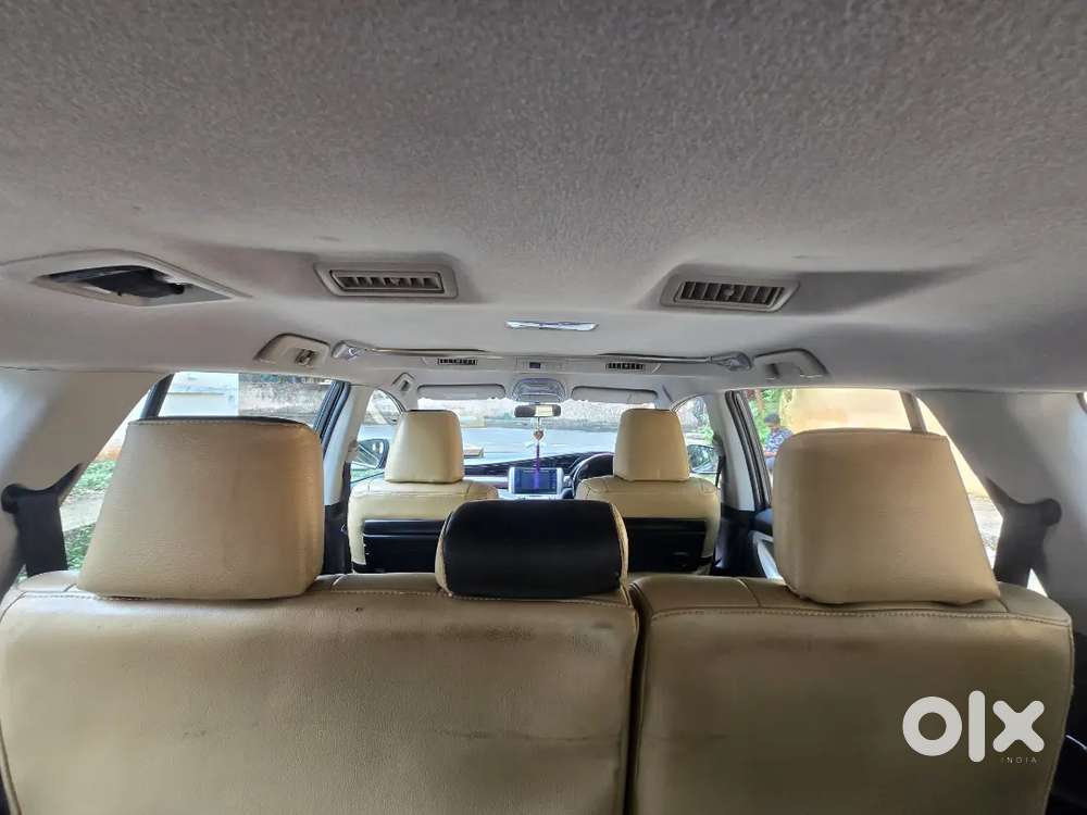 Toyota Innova Crysta Vx  8 Seater  Vip No. 5555
