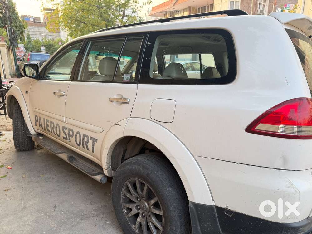 Mitsubishi Pajero Sports Automatic Diesel