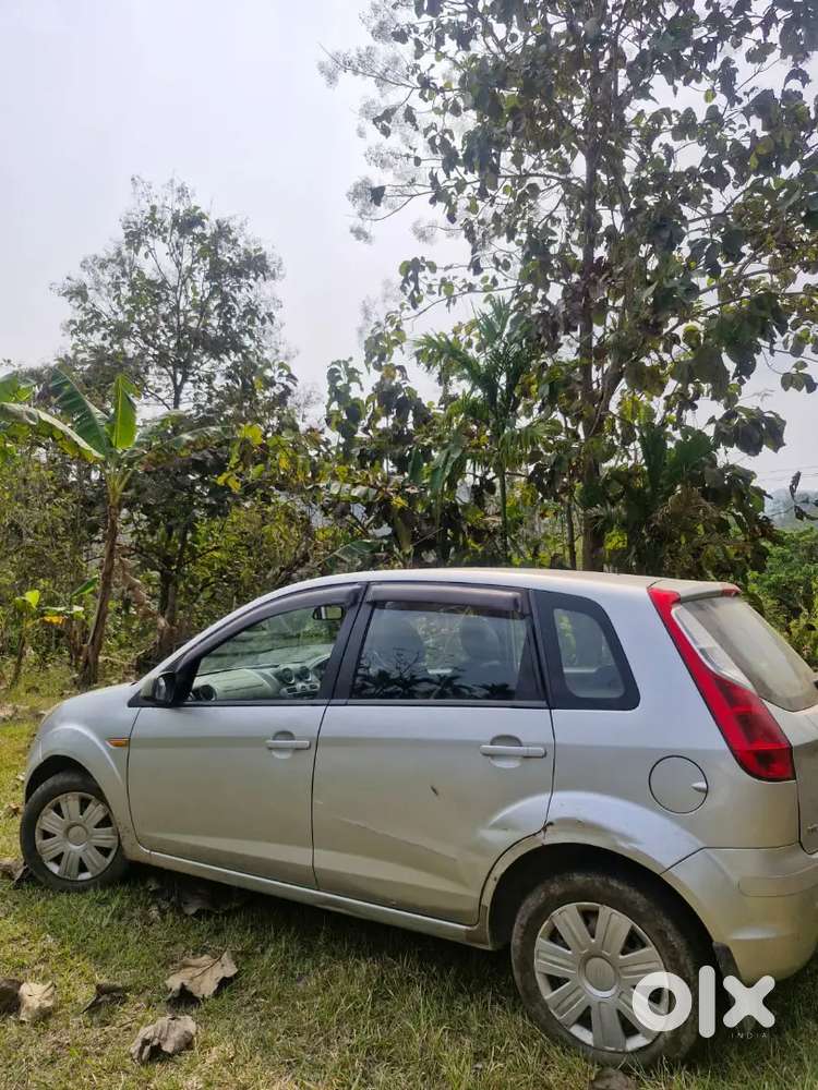 Ford Figo 2012 Petrol 89000 Km Driven
