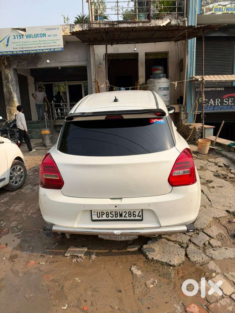 Maruti Suzuki Swift Petrol Manual 2021