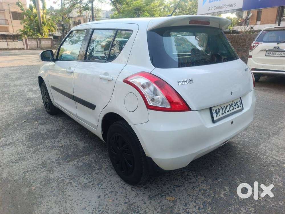 Maruti Suzuki Swift Vxi + Manual, 2014, Petrol