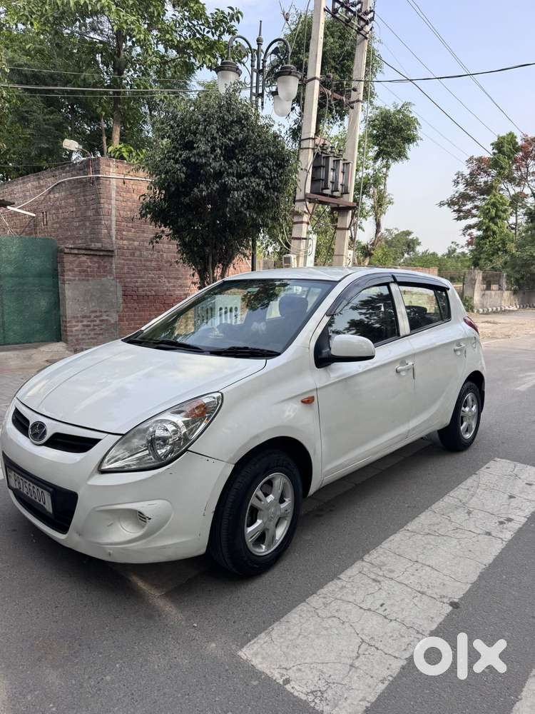 Hyundai I20 Magna 1.2 Mt, 2009, Diesel