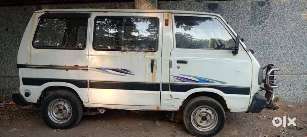 Maruti Suzuki Omni 2010