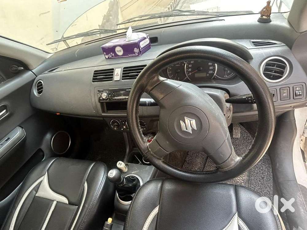 Maruti Suzuki Swift 2010 Petrol 95000 Km Driven