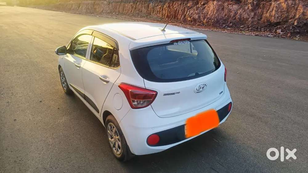 Hyundai Grand I10 2017 Diesel Well Maintained