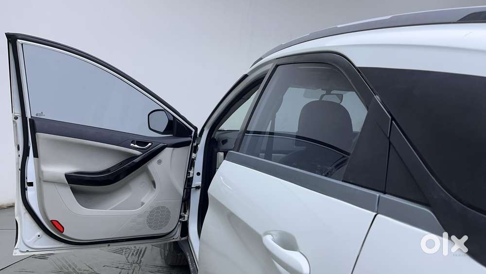 Tata Nexon 1.2 Revotron Xz Plus, 2022, Petrol