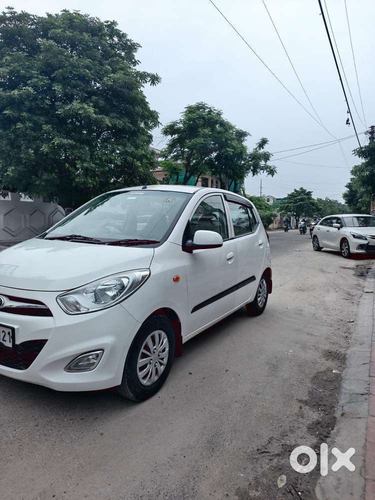 Hyundai I10 1.2 Kappa Sportz, 2015, Cng & Hybrids
