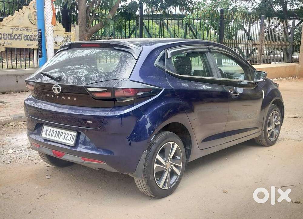 Tata Altroz 1.2 Xz Plus Rtn Dct, 2022, Petrol