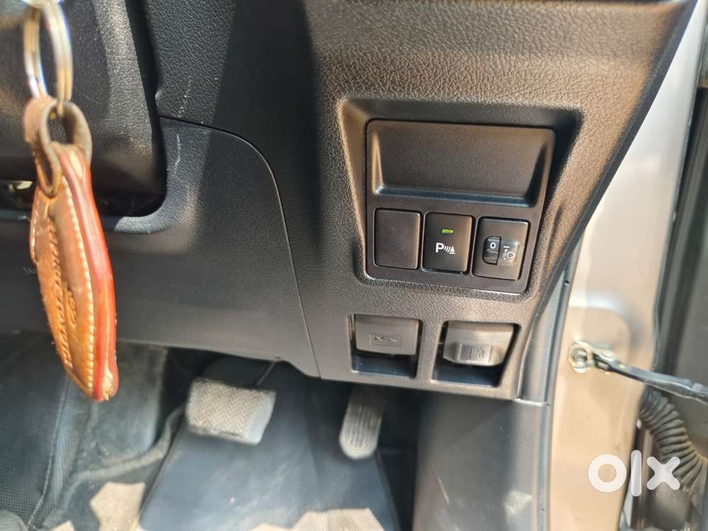 Toyota Innova Crysta 2.8 Gx At, 2017, Diesel