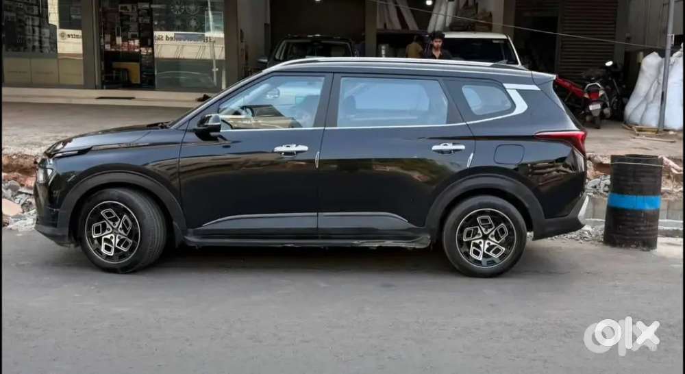 Kia Carens 2022 Petrol 55000 Km Driven