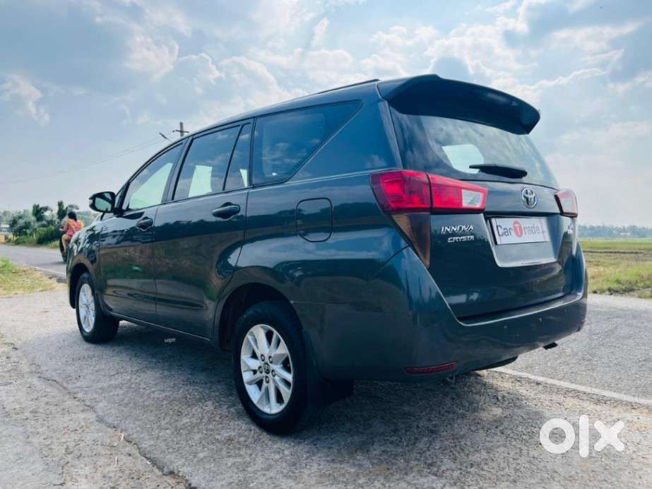 Toyota Innova Crysta 2.4 G Mt 8s, 2017, Diesel