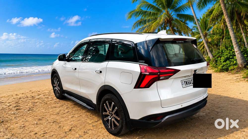 Mahindra Xuv700 2.2 Ax 7 Diesel At Luxury Pack Str Awd, 2023, Diesel