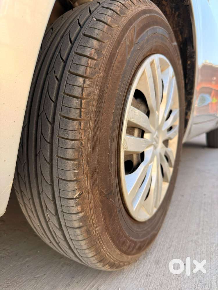 Maruti Suzuki Swift Lxi Optional-o, 2015, Petrol