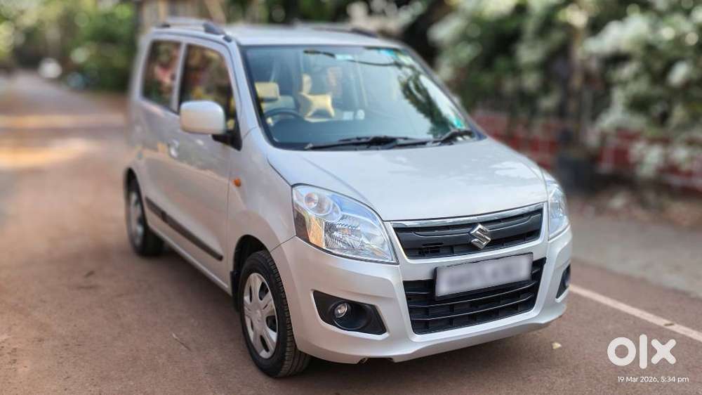 2018 Automatic Wagonr Vxi, Silky Silver, Mint Condition