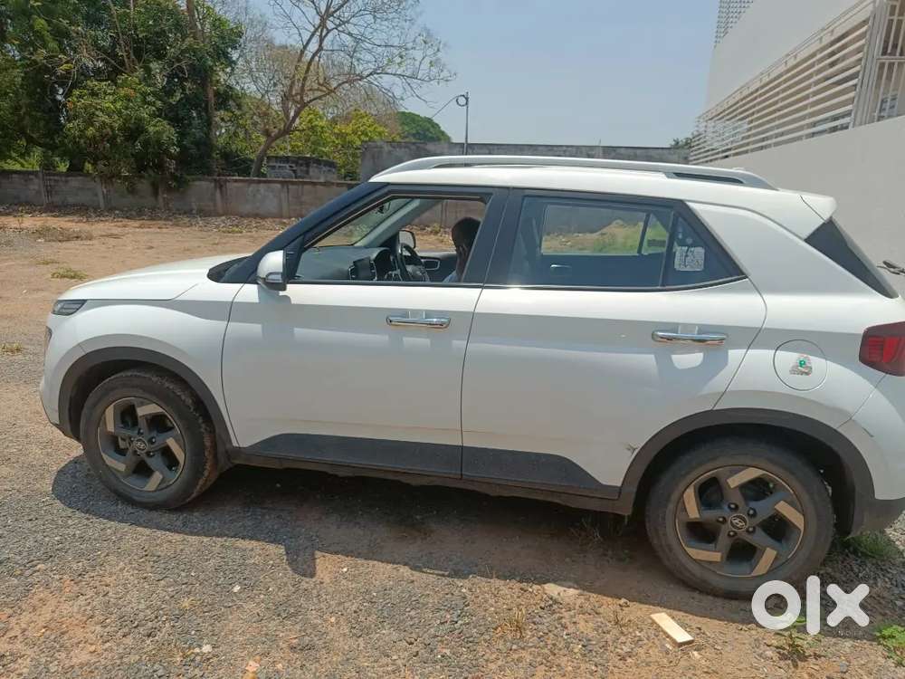 Hyundai Venue 1.0 Turbo Gdi Dct Sx Plus  Automatic Well Maintained Car