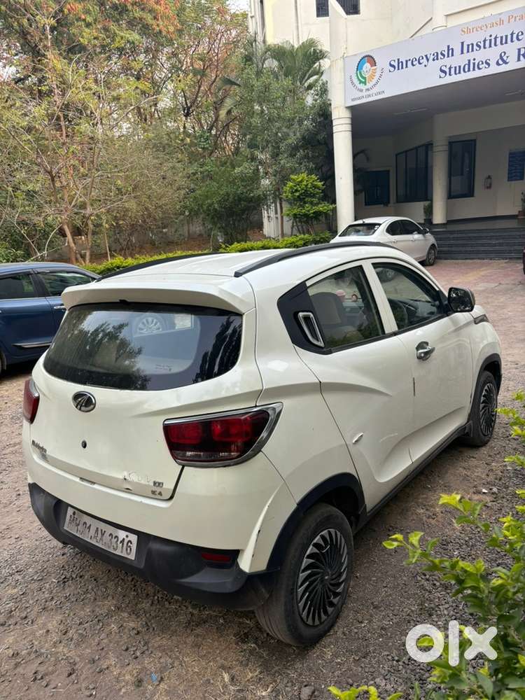 Mahindra Kuv 100 2017