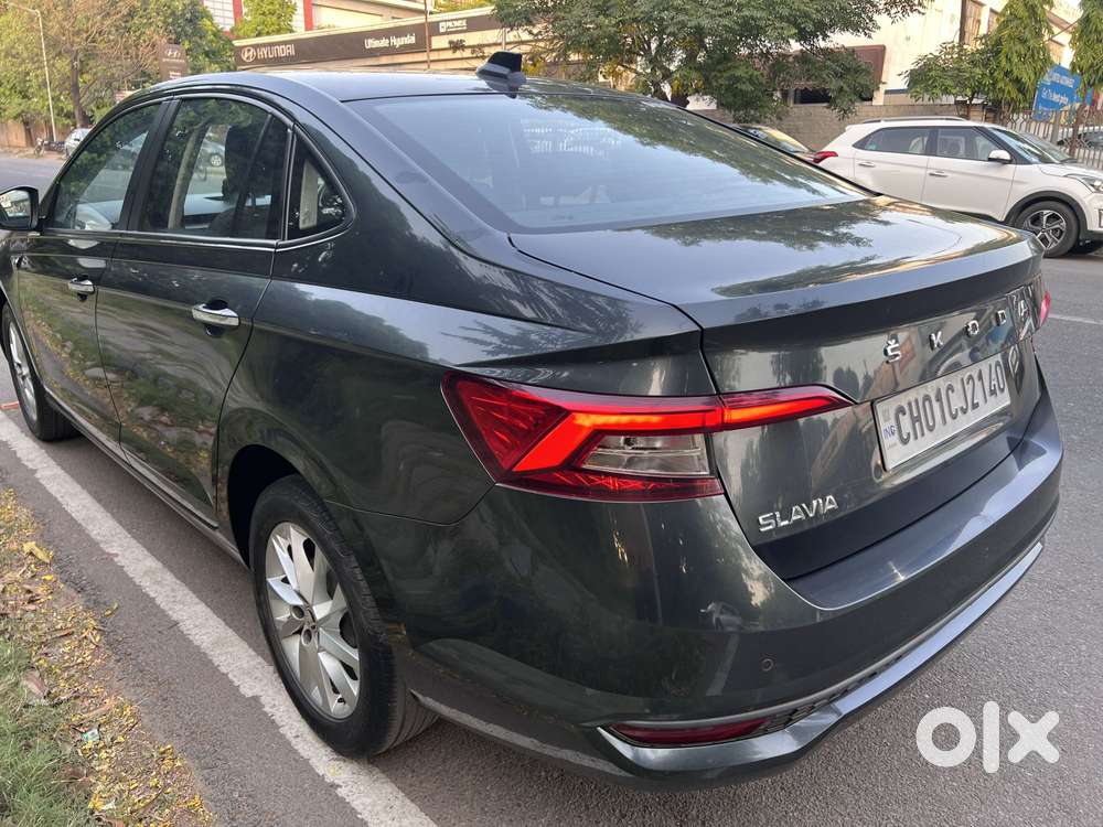 Skoda Slavia Ambition 1.0l Tsi Mt, 2022, Petrol