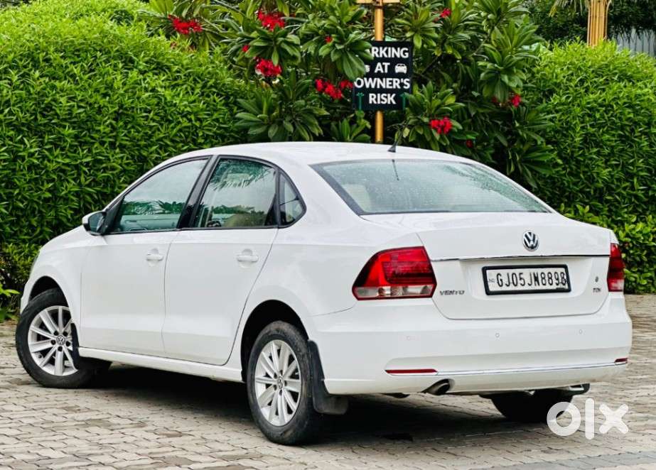 Volkswagen Vento 1.5l Tdi Highline Plus At Diesel, 2015