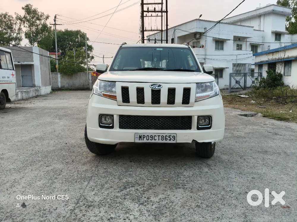 Mahindra Tuv 300 2016 Diesel Well Maintained