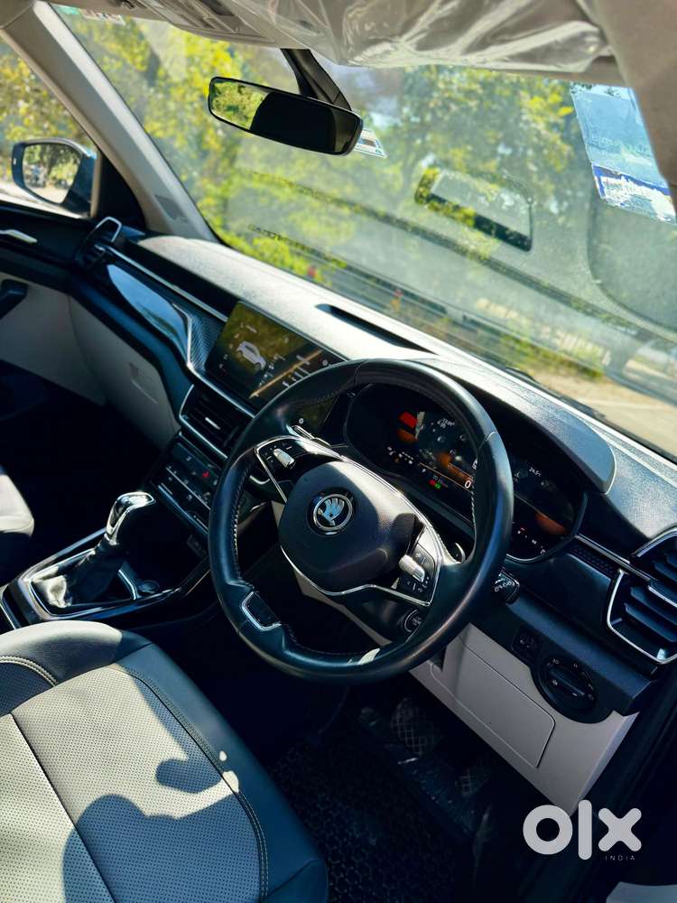 Skoda Kushaq 1.0 Tsi Style At (6 Airbags), 2024, Petrol