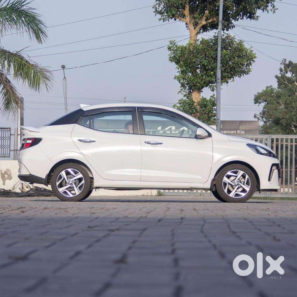 Hyundai Aura 1.2 Sx Cng, 2024, Petrol