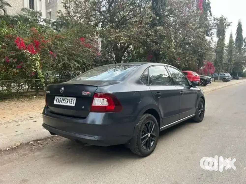 Skoda Rapid Turbo Petrol Automatic Matte Edition