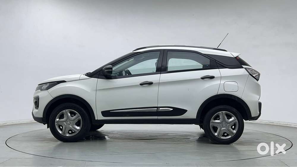 Tata Nexon 1.5 Revotorq Xm (s), 2022, Diesel