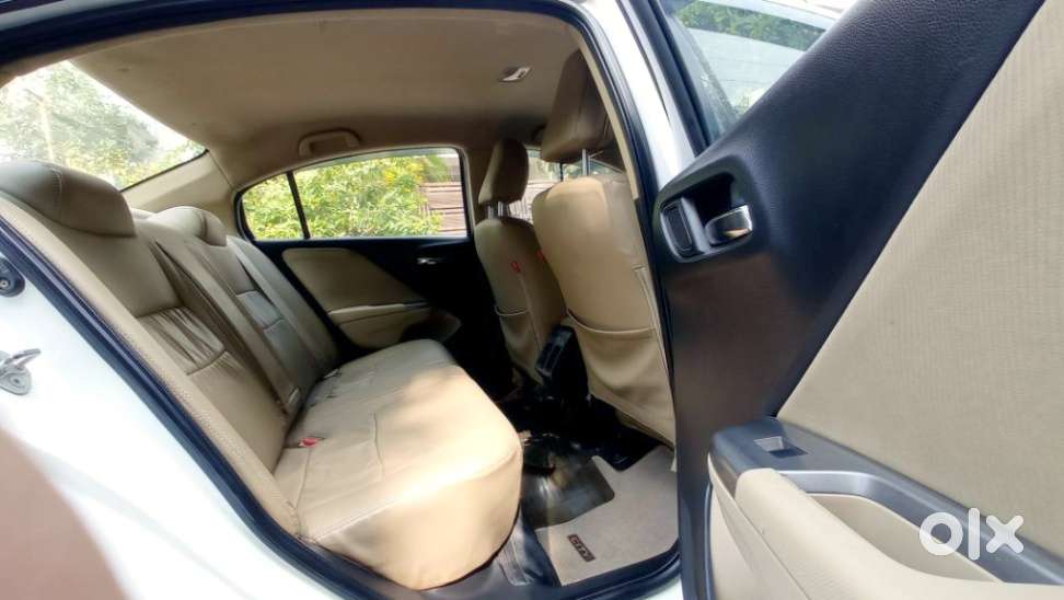 Honda City I-vtec V, 2017, Petrol