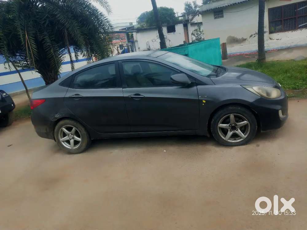 Hyundai Verna 2012 Diesel 186326 Km Driven