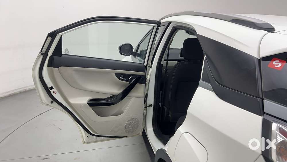 Tata Nexon 1.5 Revotorq Xza Plus S Amt, 2021, Petrol