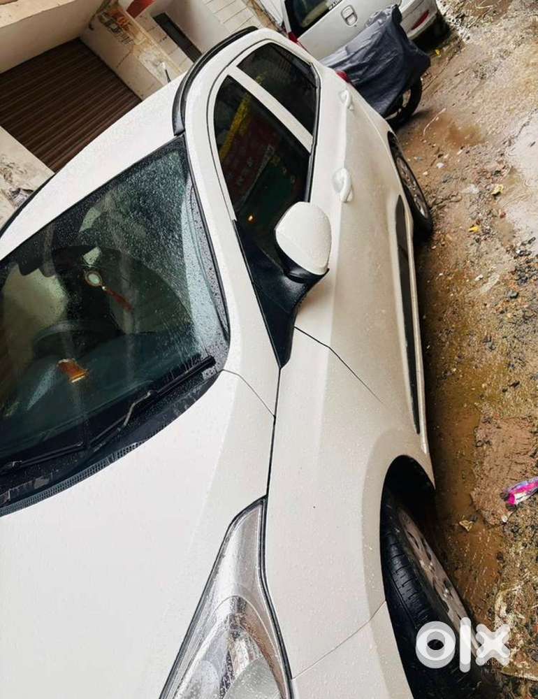 Hyundai Grand I10 Sportz 2017 Car