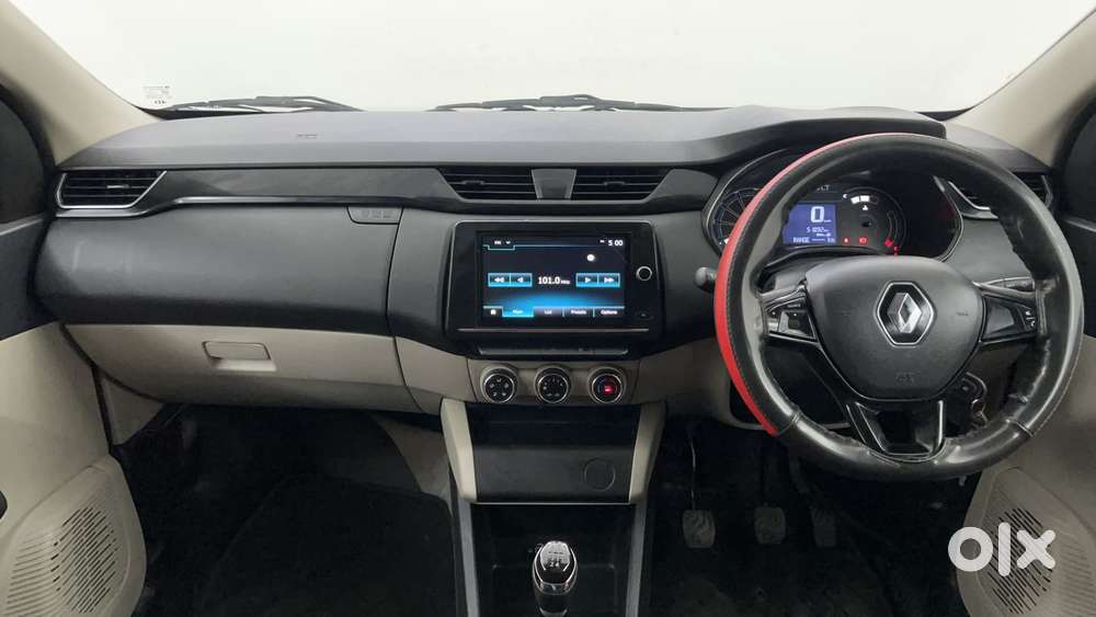 Renault Triber Rxt, 2022, Petrol