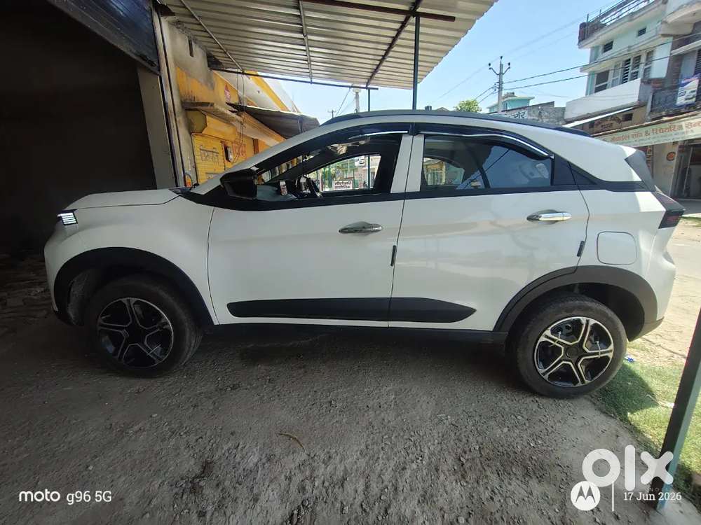 Tata Nexon 2024 Petrol 8600 Km Driven