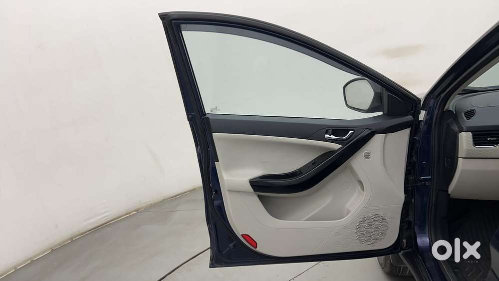 Tata Nexon Xz Plus Luxs, 2023, Petrol
