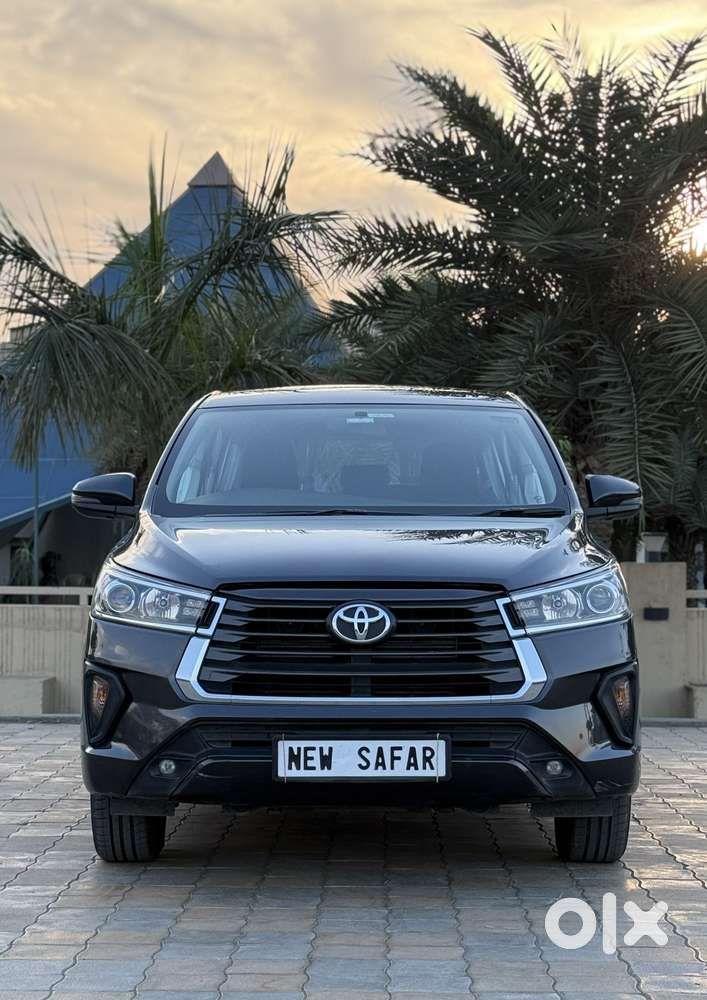 Toyota Innova Crysta 2.4 V 8 Str, 2022, Diesel