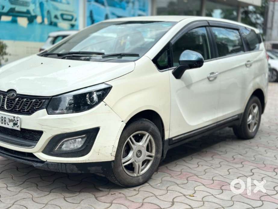Mahindra Marazzo M6, 2018, Diesel