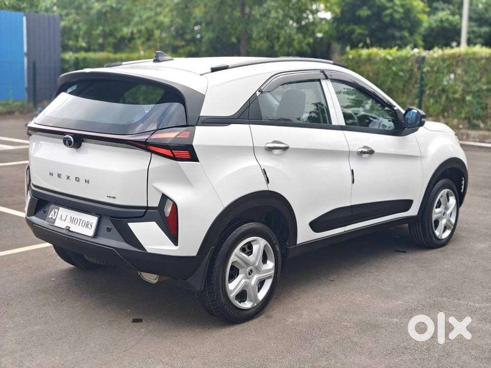 Tata Nexon Fearless Plus (ps) 1.2 Icng 6mt Red Dark Edition, 2025, C..