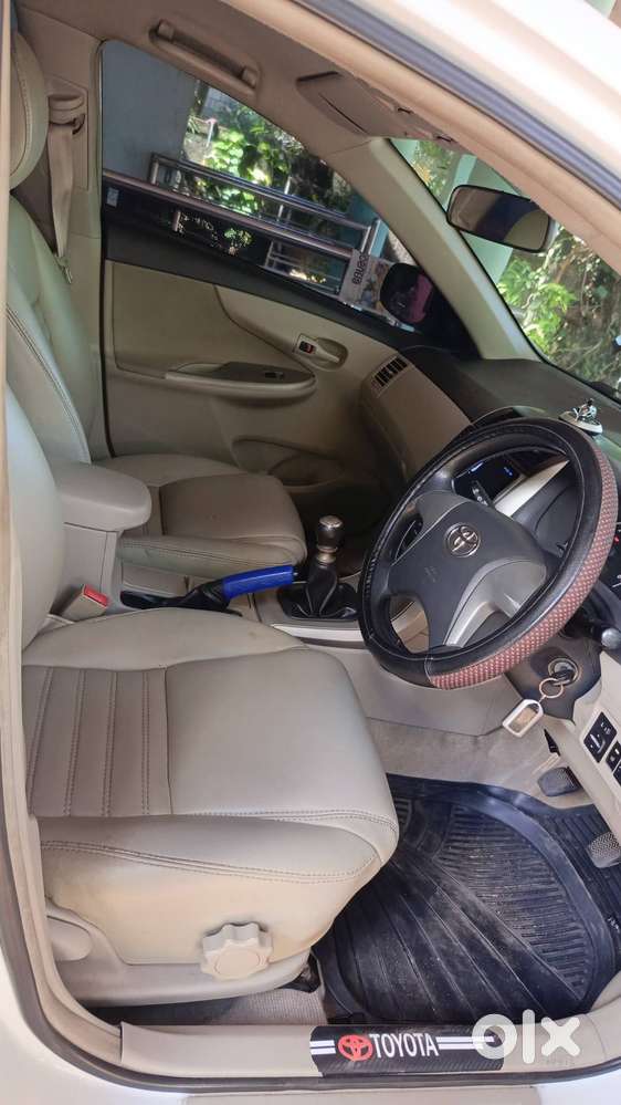 2013 Toyota Corolla Altis