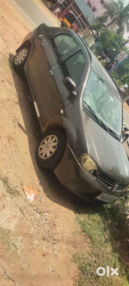 Mahindra Verito 1.4 G4 2012