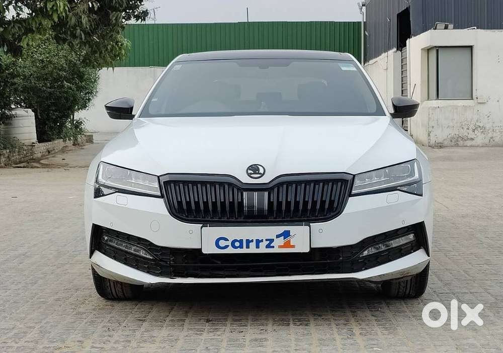 Skoda Superb 2.0 Sportline Tsi At, 2023, Petrol