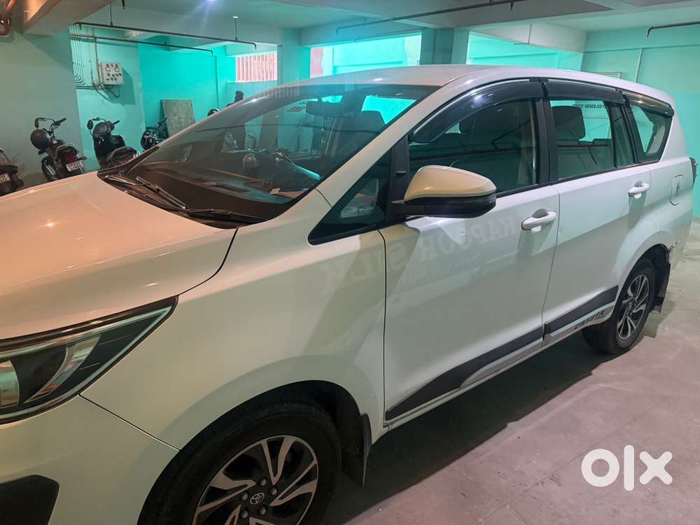 Toyota Innova Crysta 2021 Diesel Manual 2.4
