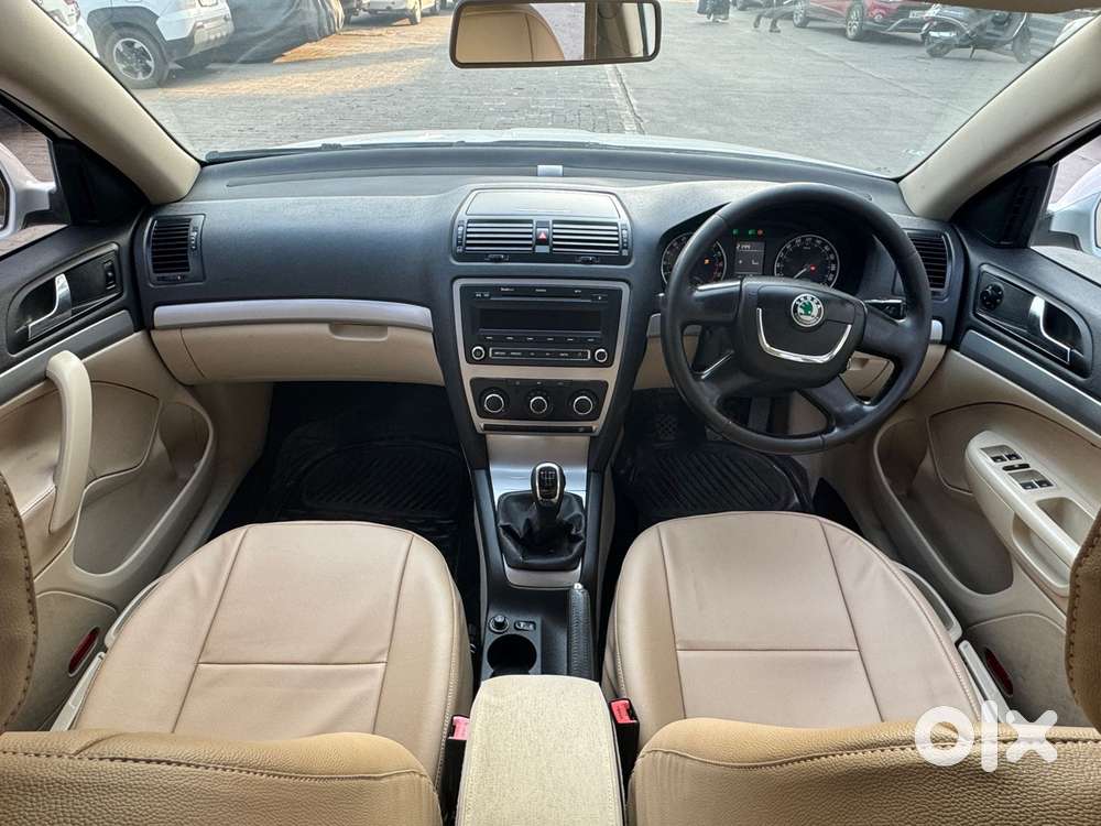 Skoda Laura Elegance 2.0 Tdi Cr Mt, 2011, Diesel