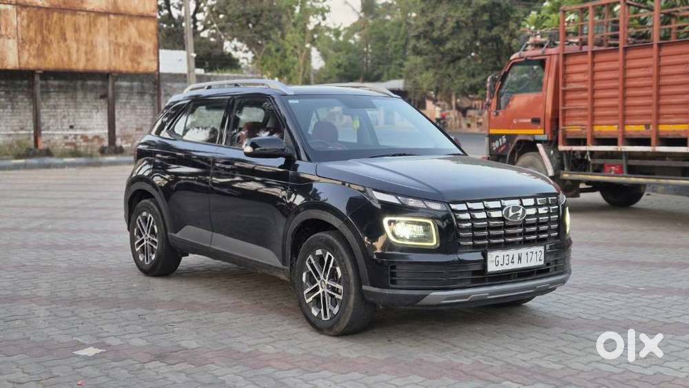 Hyundai Venue Sx Mt, 2023, Diesel