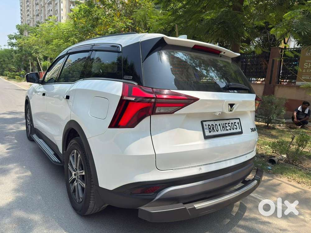Mahindra Xuv 700 Ax7 L At 2023