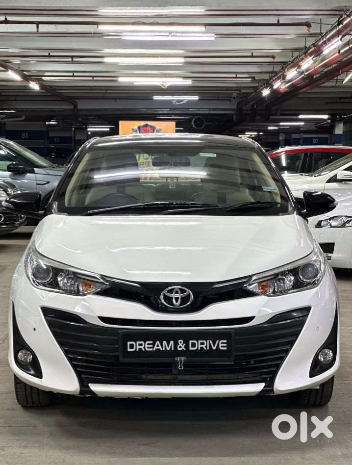 Toyota Yaris V Cvt, 2020, Petrol