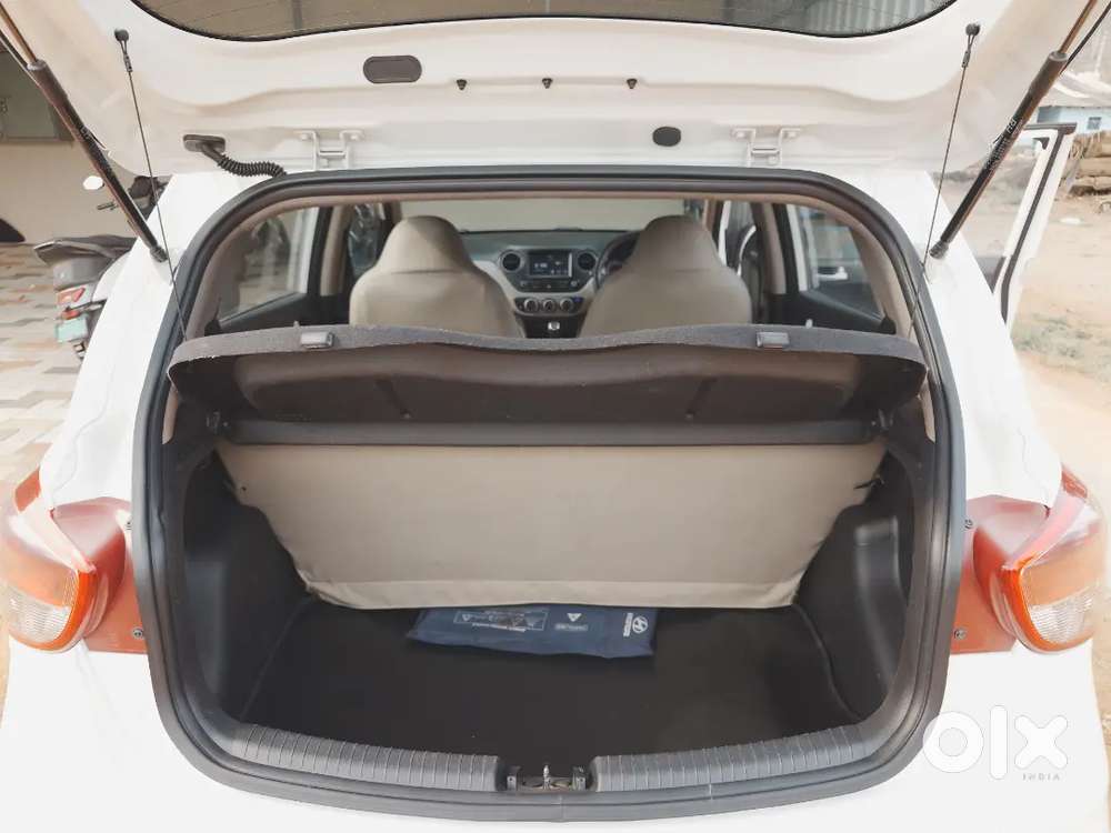 Hyundai Grand I10 2017 Petrol Well Maintained