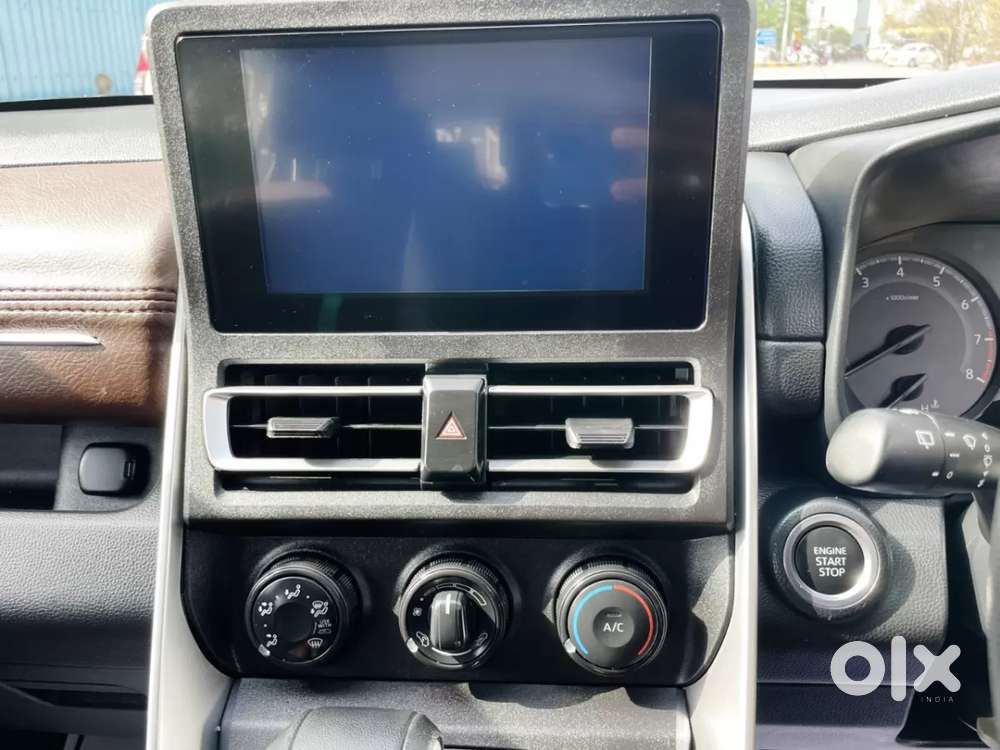 Toyota Innova Hycross 2.0 Gx 8 Str, 2024, Petrol