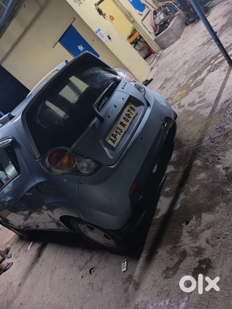 Chevrolet Beat Petrol 2010